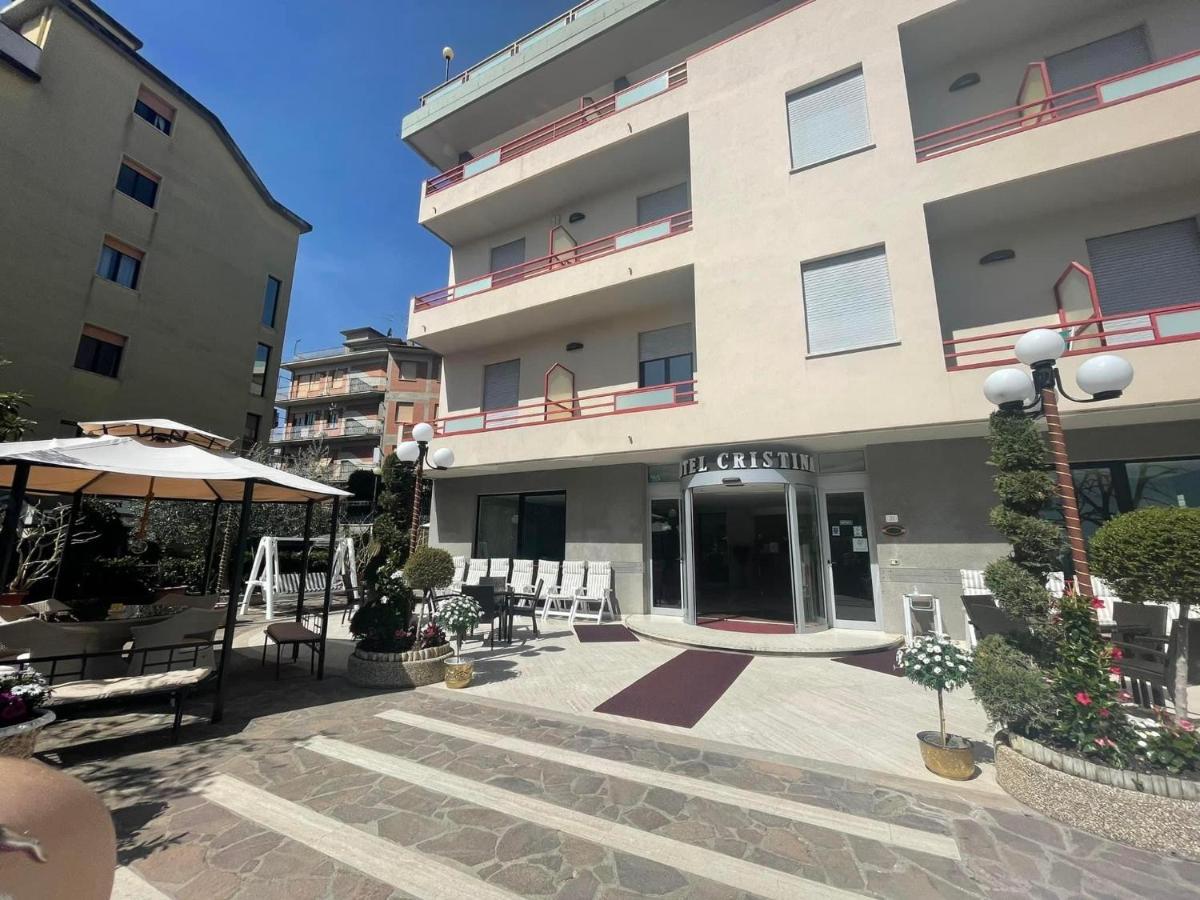 Hotel Cristina Chianciano Terme Dış mekan fotoğraf