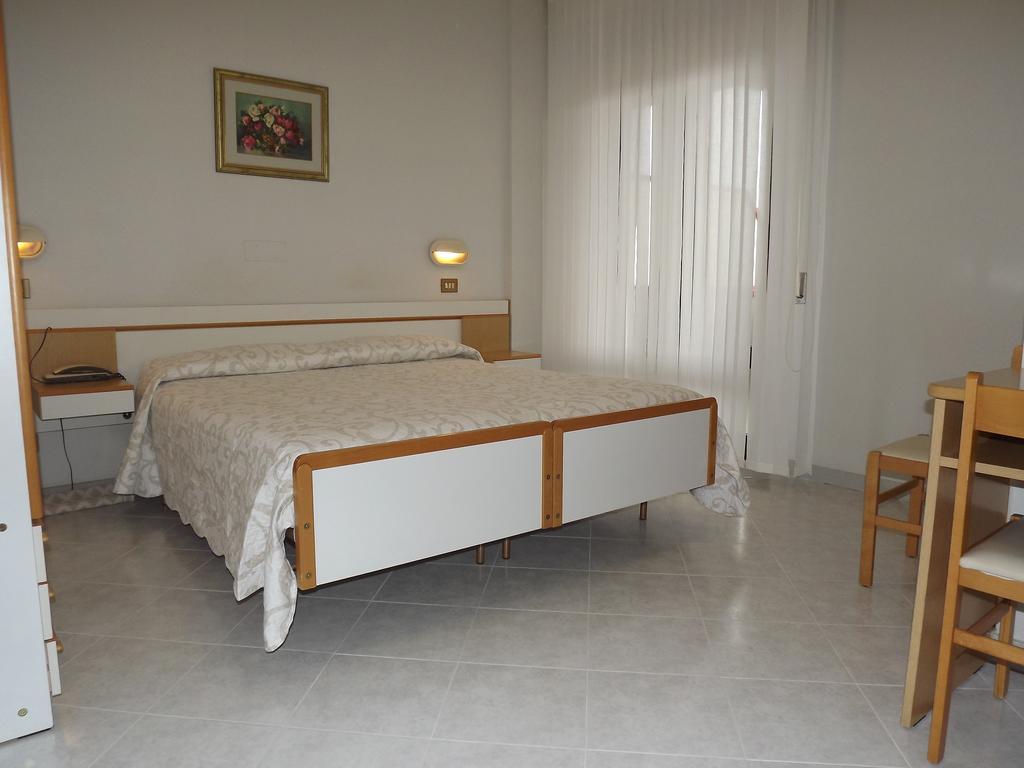 Hotel Cristina Chianciano Terme Dış mekan fotoğraf