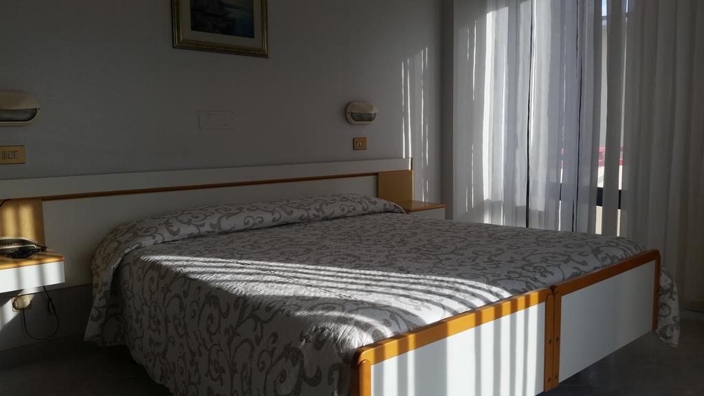 Hotel Cristina Chianciano Terme Dış mekan fotoğraf